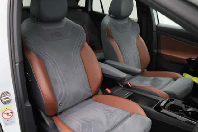 Volkswagen ID.4 (2021) thumbnail 44