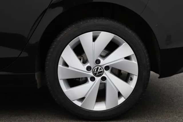 Volkswagen Golf (2025) thumbnail 13