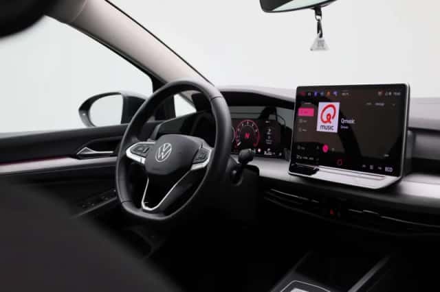 Volkswagen Golf (2025) thumbnail 35