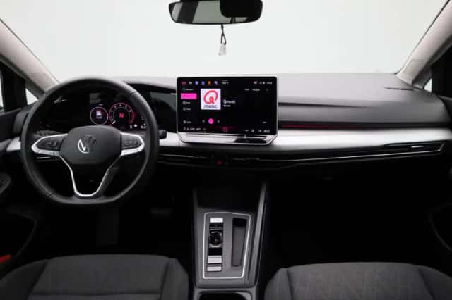 Volkswagen Golf (2025) thumbnail 36