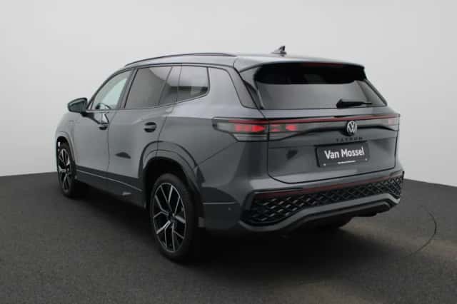 Volkswagen Tayron (2025) thumbnail 2