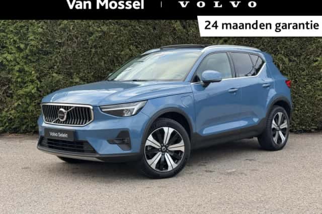 Volvo XC40 (2023) thumbnail 1