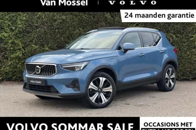 Volvo XC40 (2023) thumbnail 1