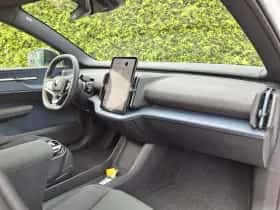 Volvo EX30 (2025) thumbnail 3