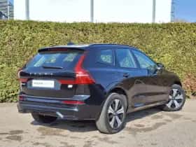 Volvo XC60 (2024) thumbnail 2