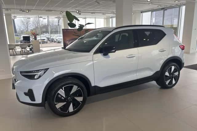 Volvo EX40 (2026) thumbnail 2