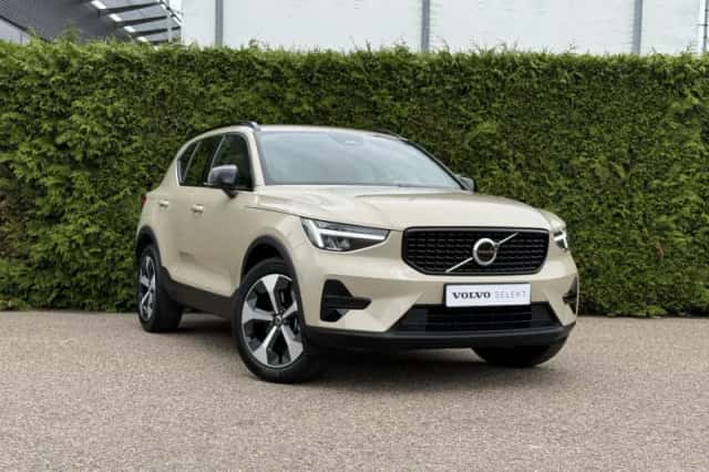 Volvo XC40 (2025) thumbnail 6