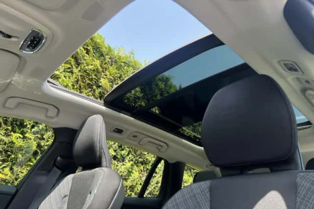 Volvo V60 (2022) thumbnail 4