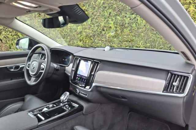 Volvo V90 (2025) thumbnail 3