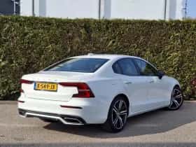 Volvo S60 (2021) thumbnail 2
