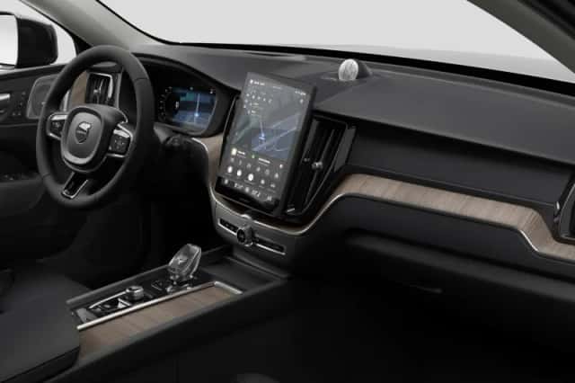 Volvo XC60 (2027) thumbnail 3