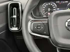 Volvo XC40 (2022) thumbnail 25