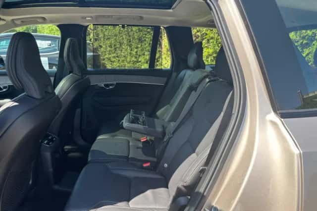 Volvo XC90 (2025) thumbnail 5