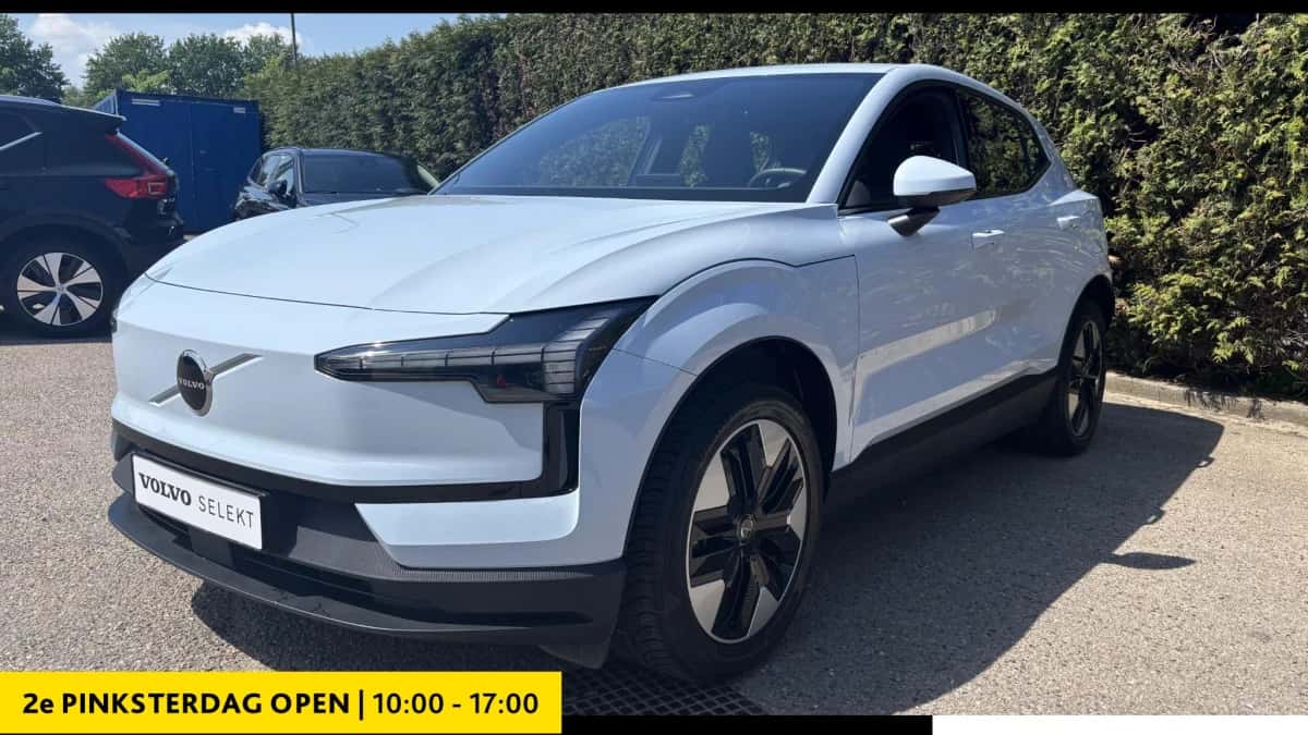 Volvo EX30 (2024) — foto 1