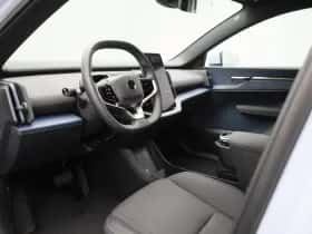 Volvo EX30 (2024) thumbnail 30