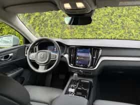 Volvo V60 (2025) thumbnail 3