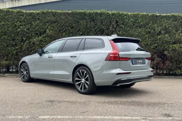 Volvo V60 (2026) thumbnail 2