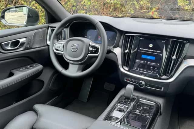 Volvo V60 (2026) thumbnail 3