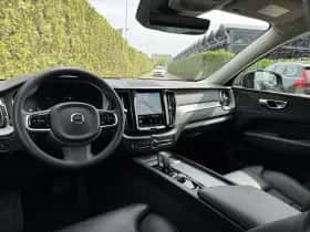 Volvo XC60 (2023) thumbnail 32
