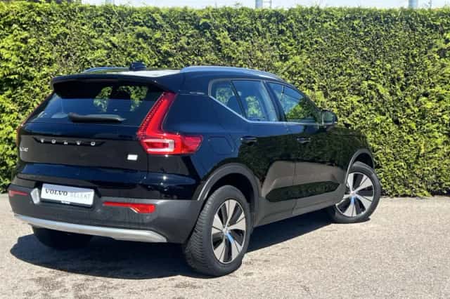 Volvo XC40 (2022) thumbnail 4