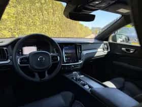 Volvo V60 (2022) thumbnail 13