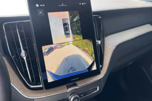 Volvo XC60 (2025) thumbnail 6