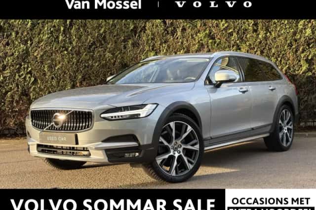 Volvo V90 (2017) thumbnail 1