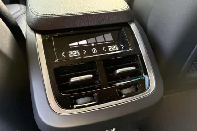 Volvo V90 (2017) thumbnail 6
