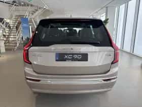 Volvo XC90 (2026) thumbnail 3