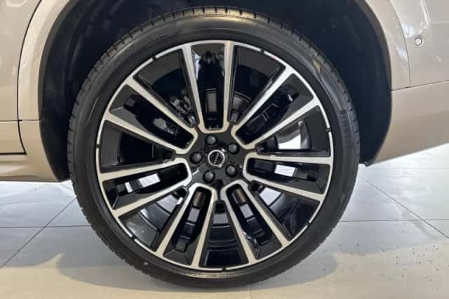 Volvo XC90 (2026) thumbnail 4