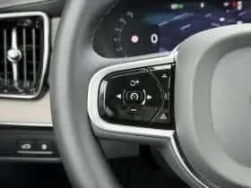 Volvo XC90 (2025) thumbnail 33
