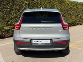 Volvo XC40 (2022) thumbnail 2