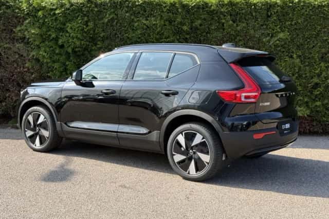 Volvo EX40 (2026) thumbnail 4