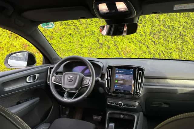 Volvo C40 (2023) thumbnail 3