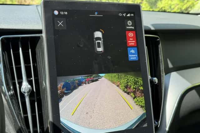 Volvo XC60 (2025) thumbnail 4