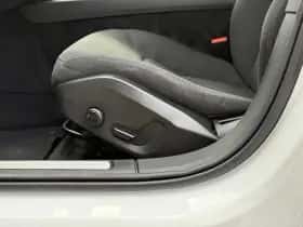 Volvo V60 (2021) thumbnail 5