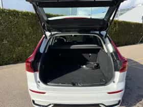 Volvo XC60 (2025) thumbnail 9