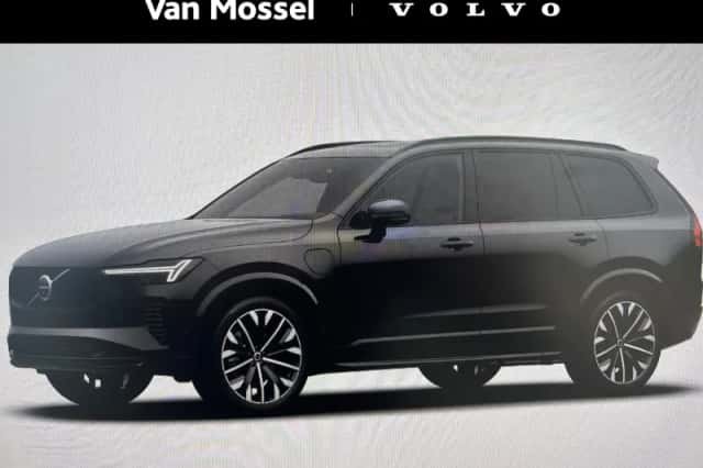 Volvo XC90 (2026) thumbnail 1