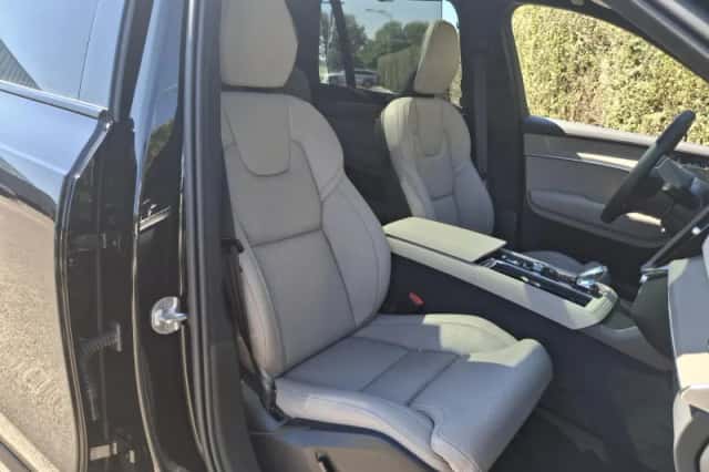 Volvo XC90 (2026) thumbnail 4