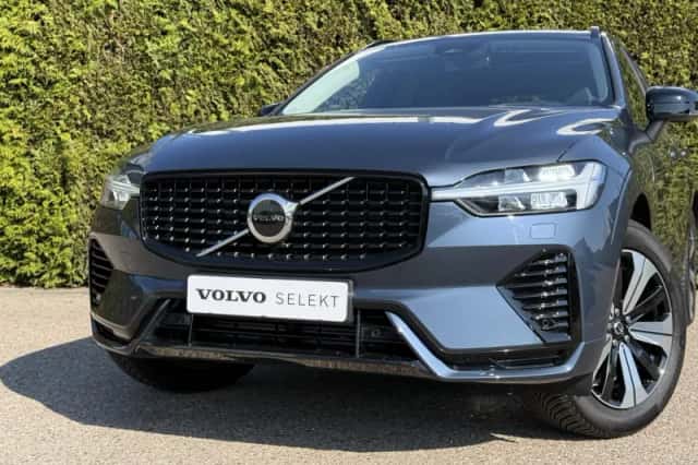 Volvo XC60 (2023) thumbnail 2