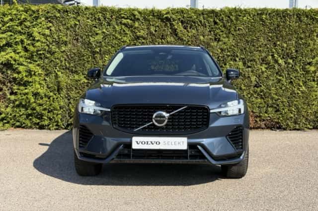 Volvo XC60 (2023) thumbnail 4