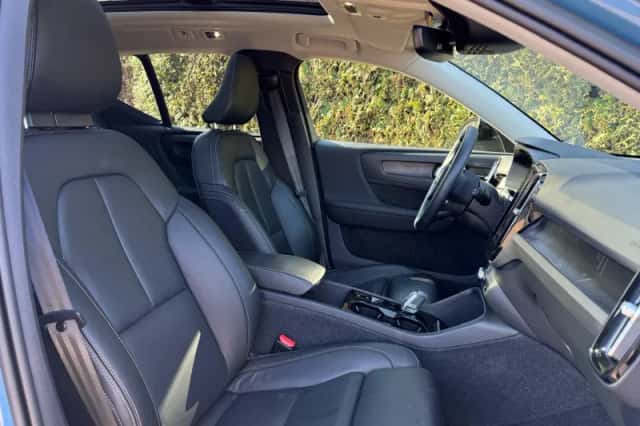 Volvo XC40 (2022) thumbnail 5