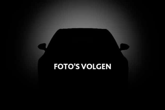 Volvo XC40 (2025) thumbnail 1