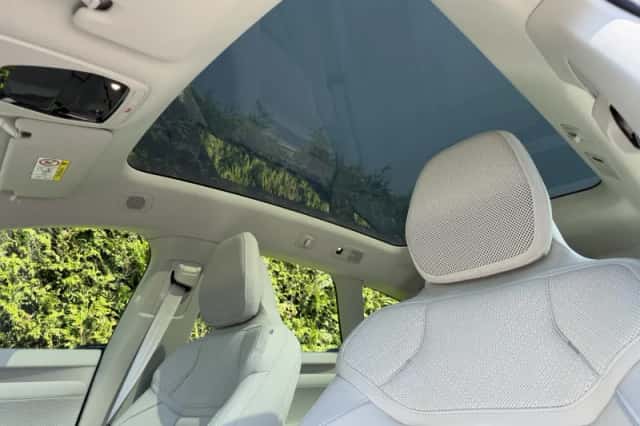 Volvo EX60 (0) thumbnail 4