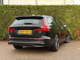 Volvo V60 (2025) thumbnail 2