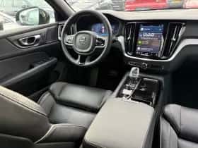 Volvo V60 (2025) thumbnail 3