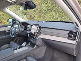 Volvo XC90 (2025) thumbnail 3