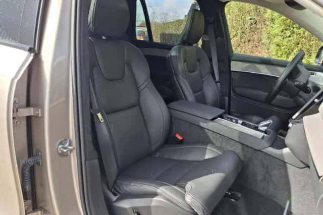 Volvo XC90 (2025) thumbnail 5