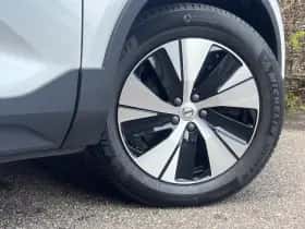 Volvo XC40 (2022) thumbnail 15