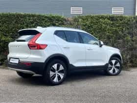 Volvo XC40 (2022) thumbnail 3